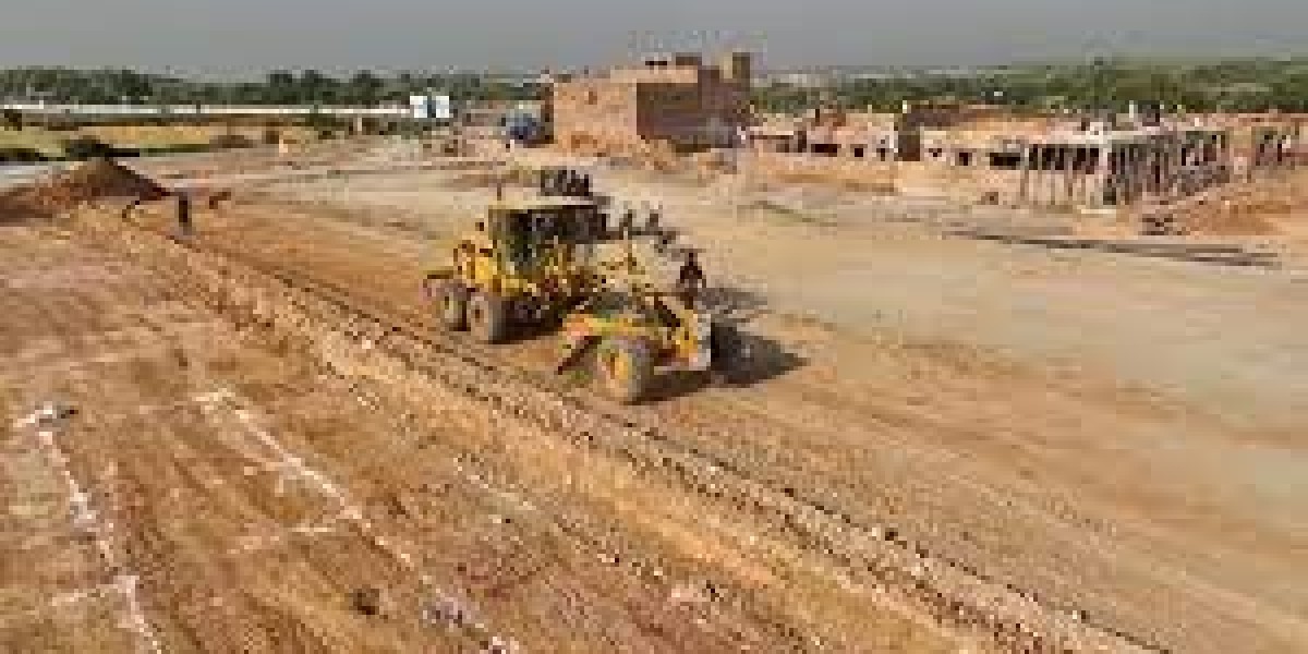 Where is bahria town karachi located?