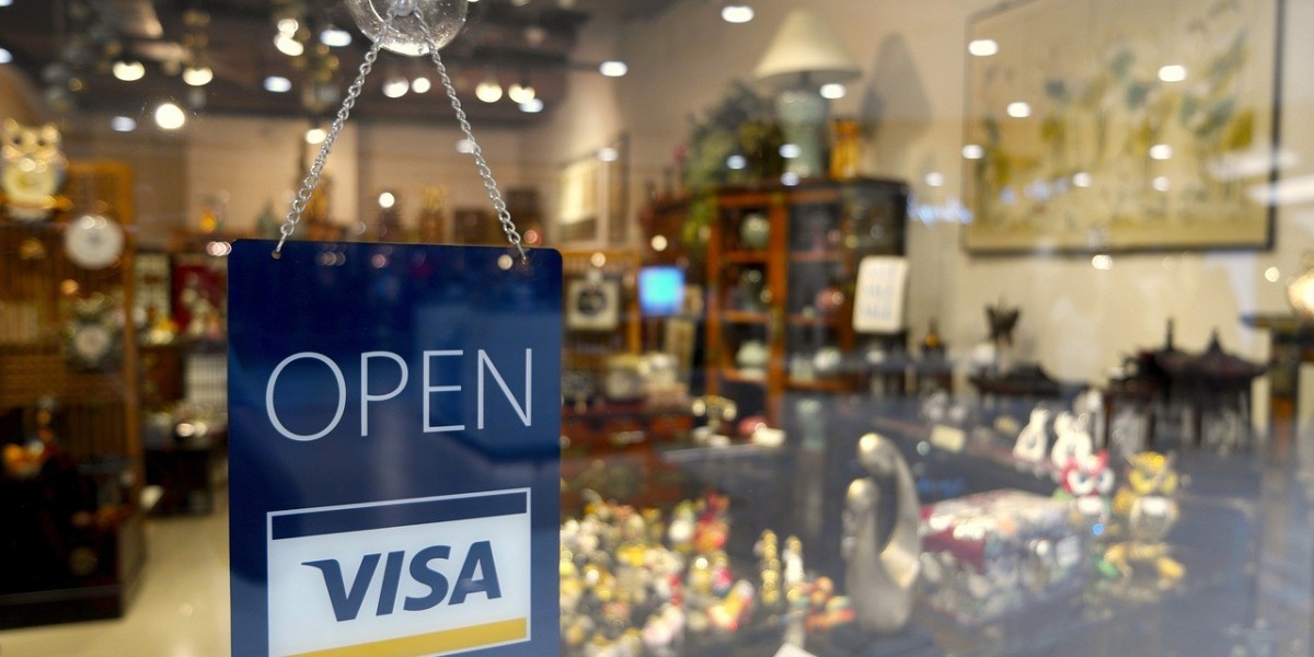 "Family Visa Made Easy: Expert Assistance for Dubai Residency"