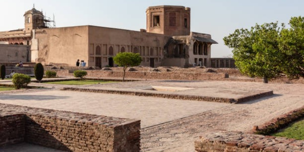 Lucrative Investment Opportunities in Lahore for 2023