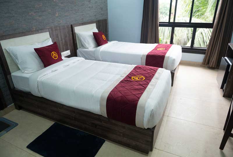 Best Hotels Near Njp Railway Station | Suite Room | Book Now