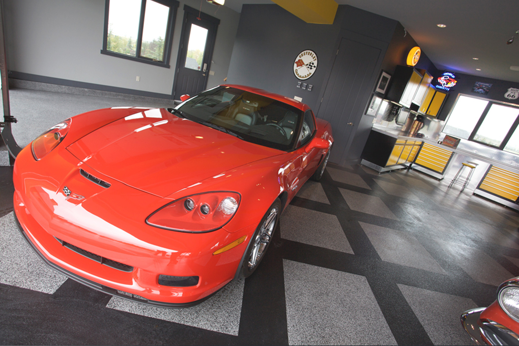 Optimize Your Garage in Calgary | Cabinets, Epoxy Flooring, and Storage