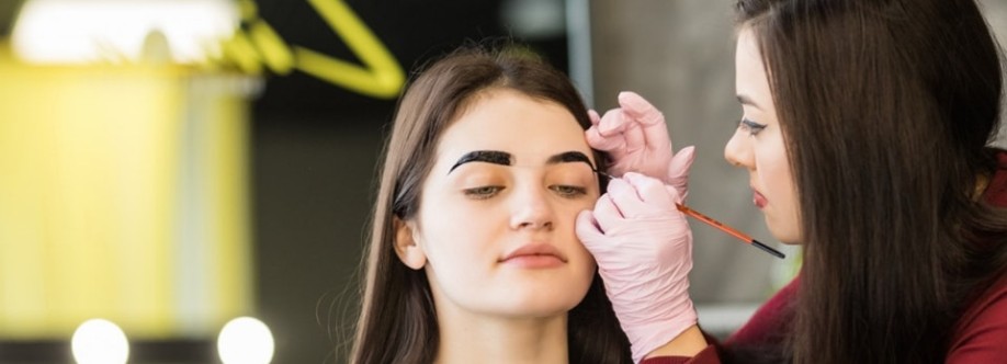 Eyebrows R US Cover Image