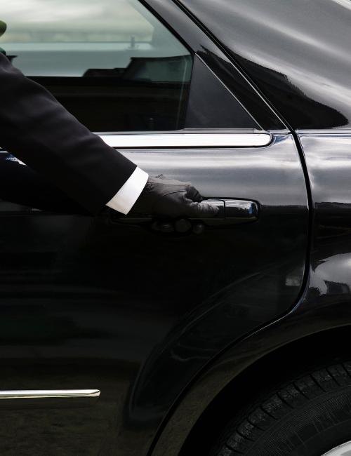 Orlando Luxury Transportation - Chauffeur & Executive Limo Service