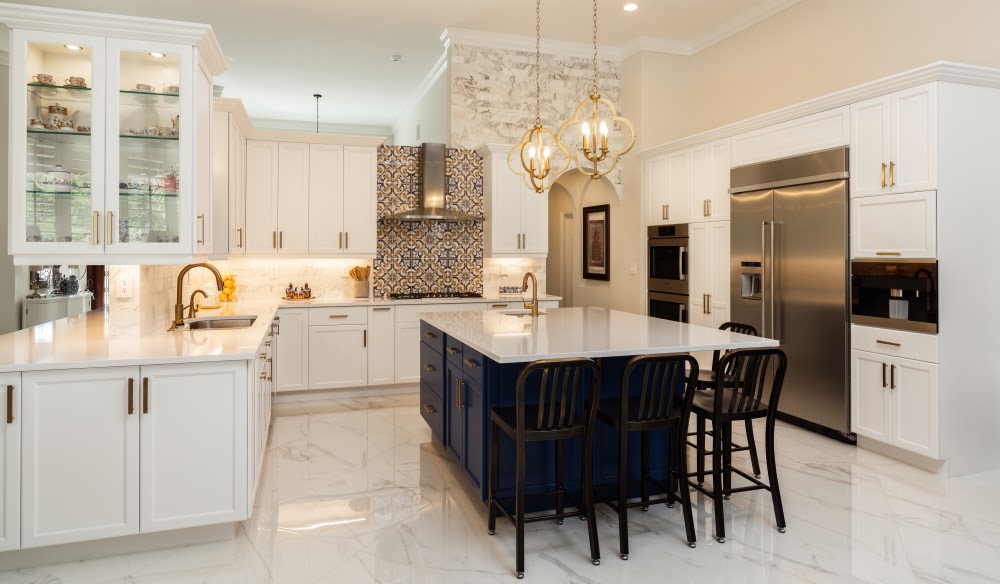 Renovate Your Kitchen with Custom Cabinets in Markham | MapleKing