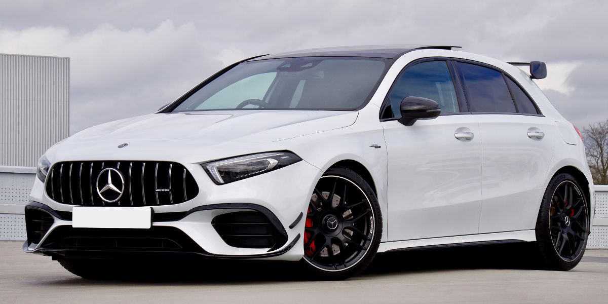 The Smart Traveler’s Guide to Stress-Free Airport Rides in London – Ruby Cars